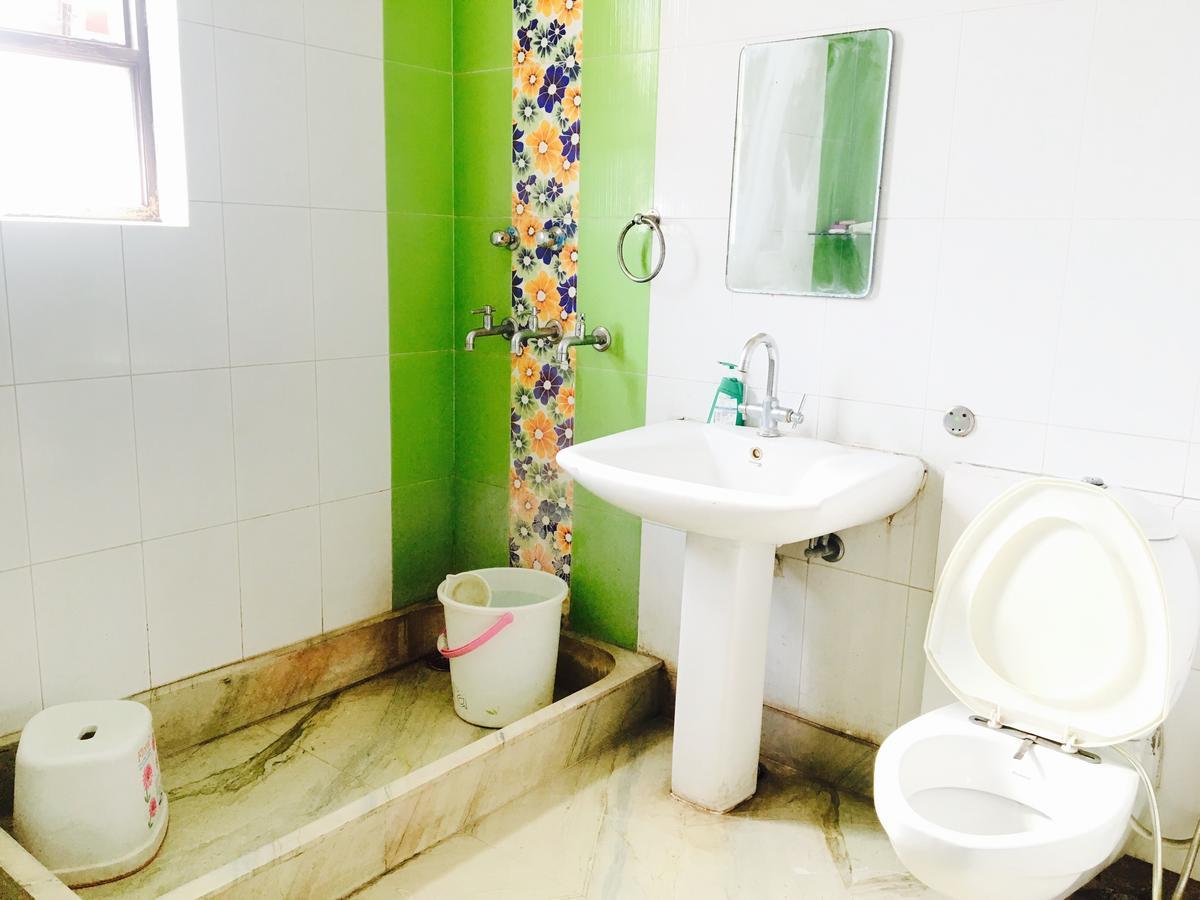نيودلهي Parkash Bed And Breakfast المظهر الخارجي الصورة