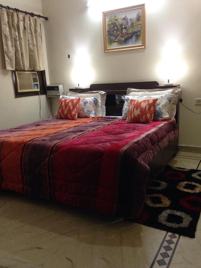 نيودلهي Parkash Bed And Breakfast المظهر الخارجي الصورة